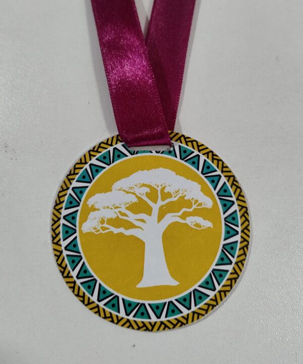 Troféus, medalhas e peças em acrílico - Image 4